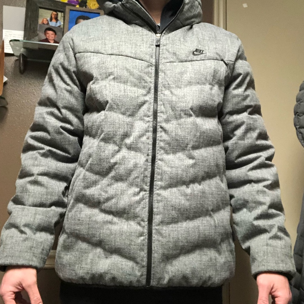 Men’s Nike XL Puffer 700 down synth. fill jacket